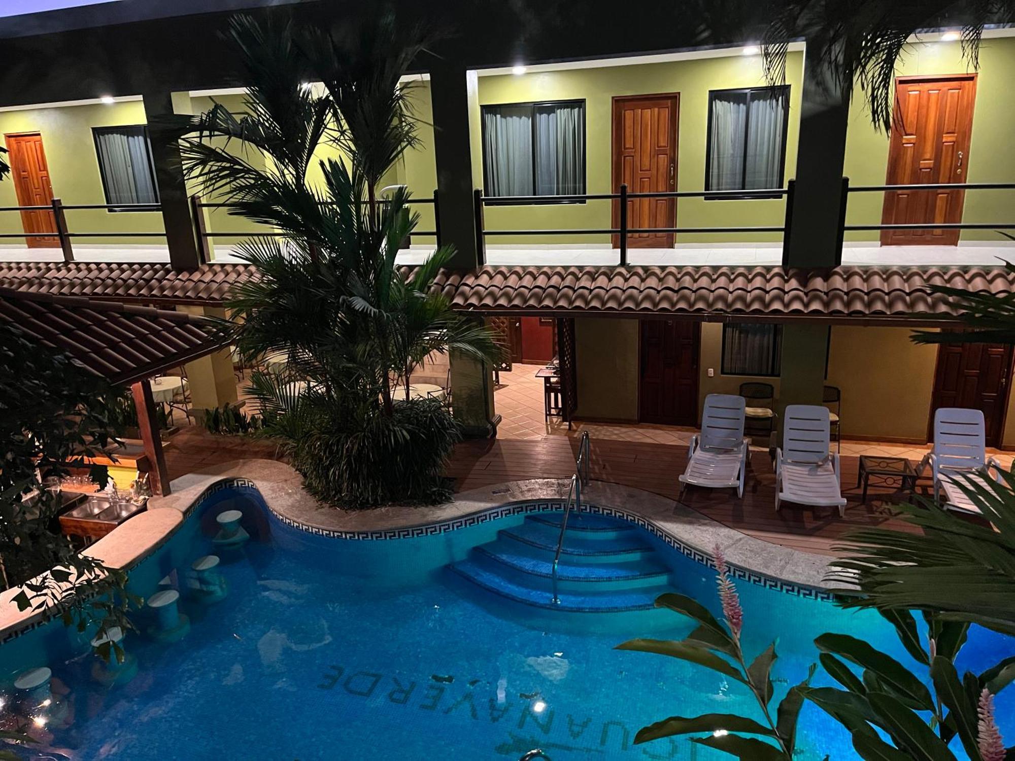 Hotel Iguana Verde Orotina Esterno foto