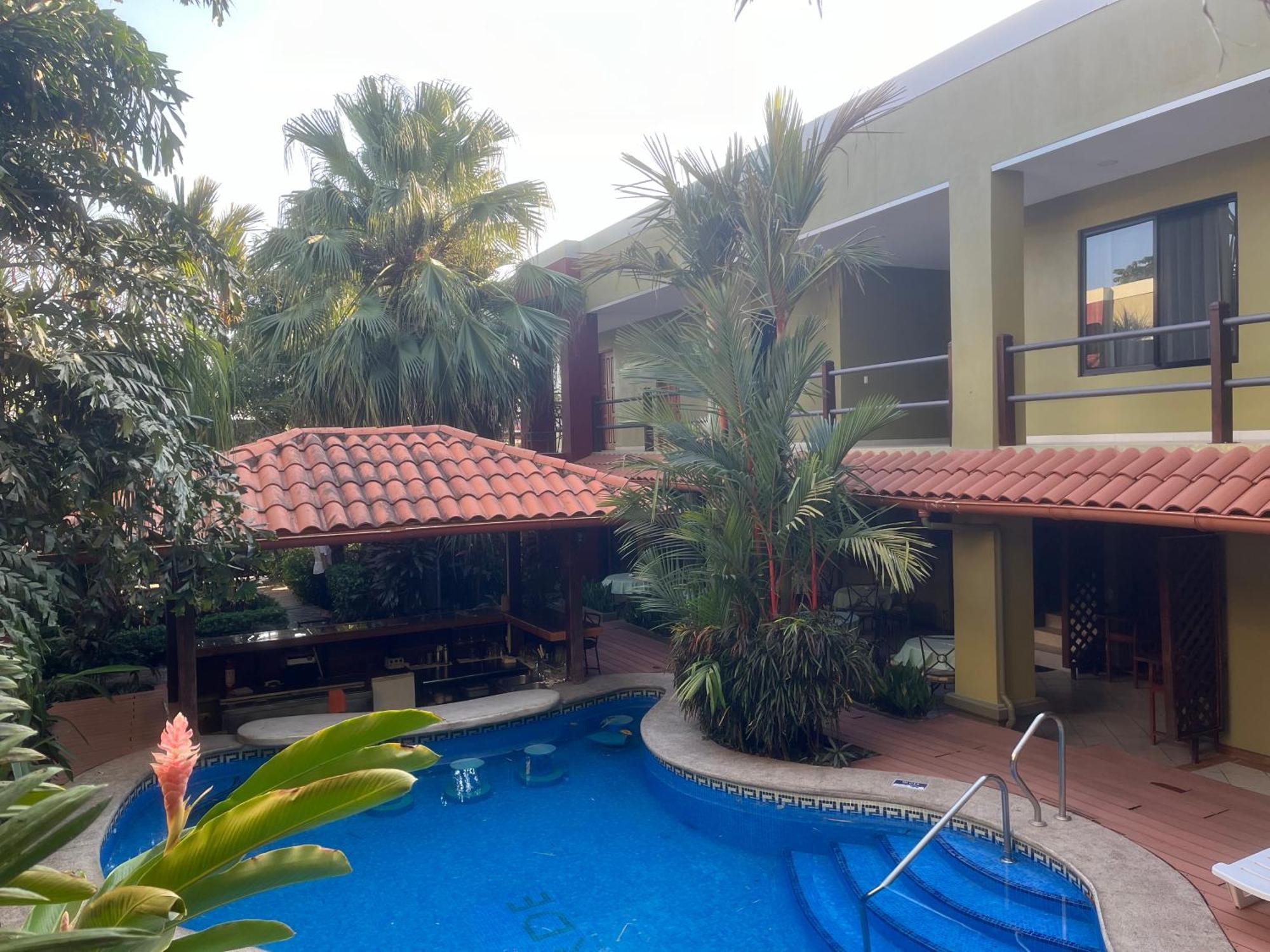 Hotel Iguana Verde Orotina Esterno foto