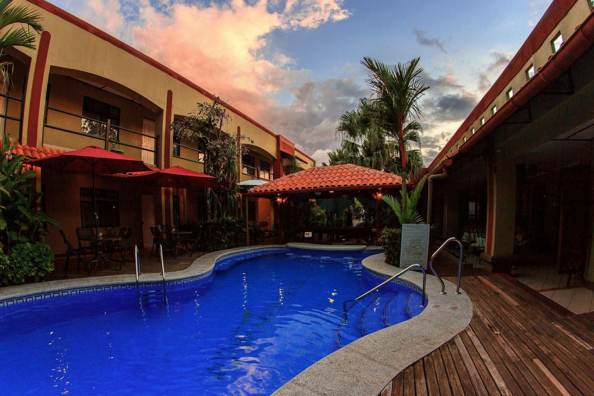 Hotel Iguana Verde Orotina Esterno foto