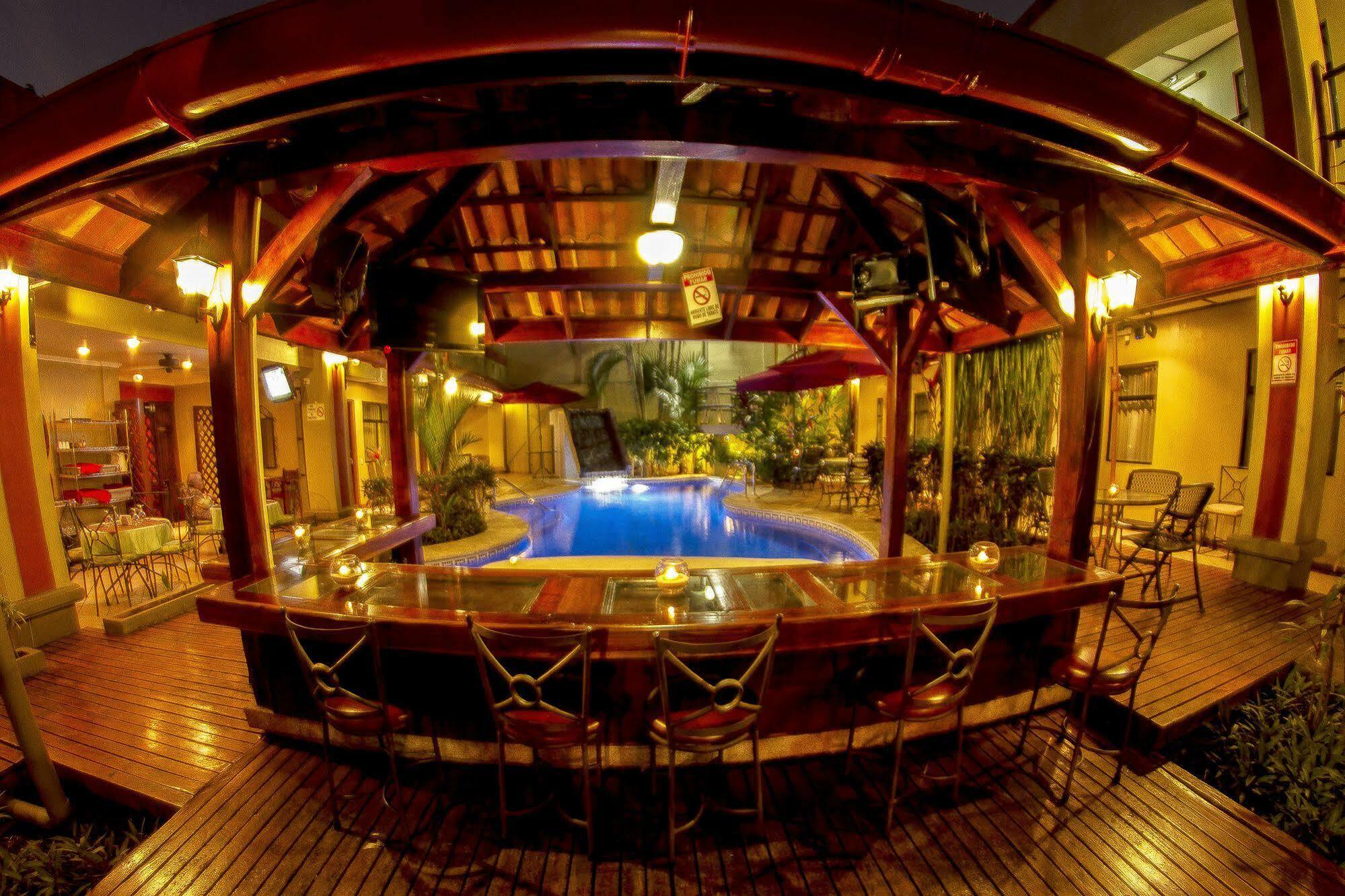 Hotel Iguana Verde Orotina Esterno foto