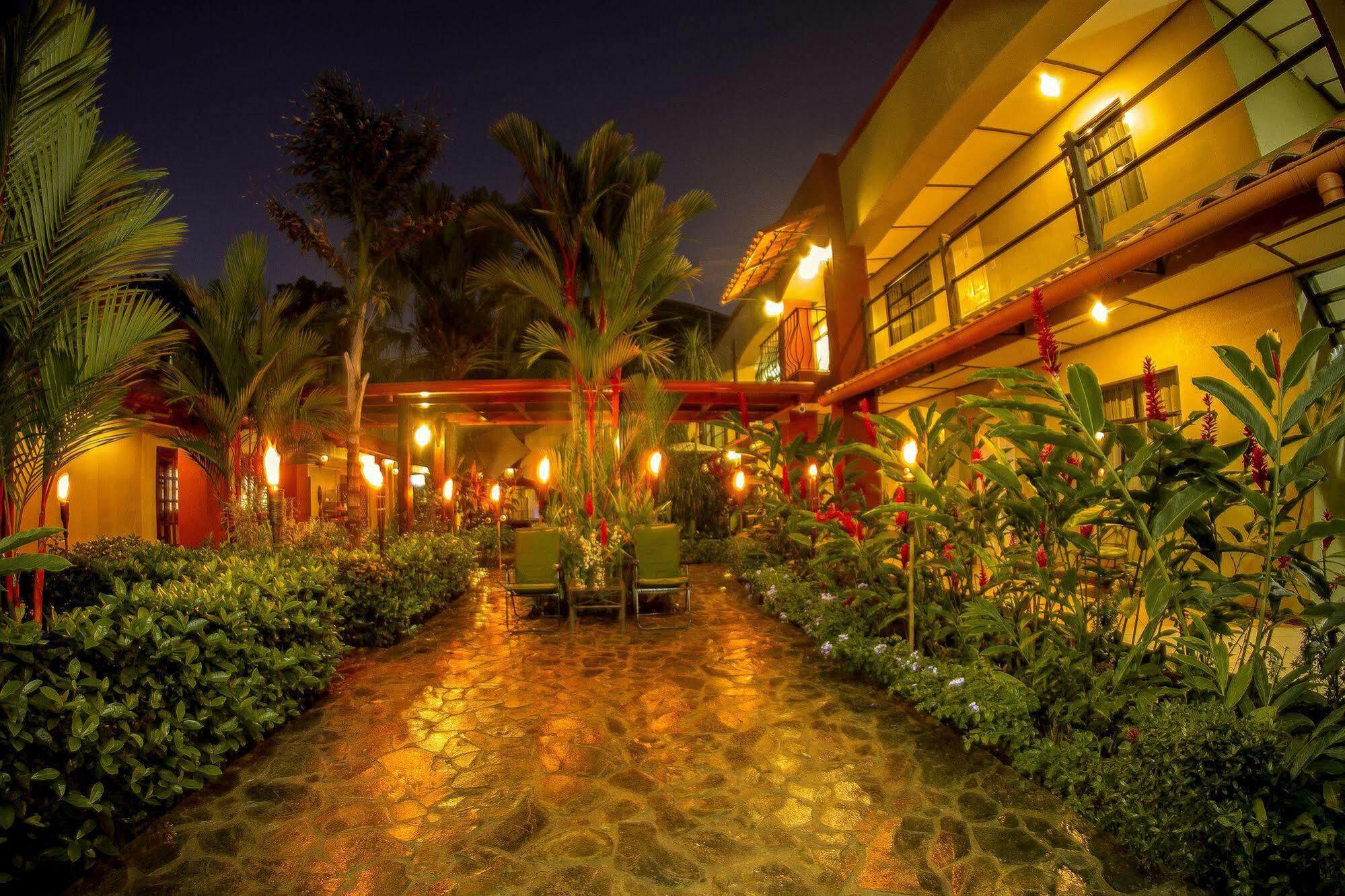 Hotel Iguana Verde Orotina Esterno foto